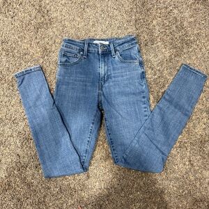 Levi's Women's 721 High Rise Skinny - 25